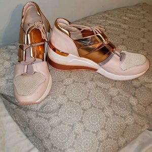 Super stylish Michael Kors Rose Gold Tennis Shoes